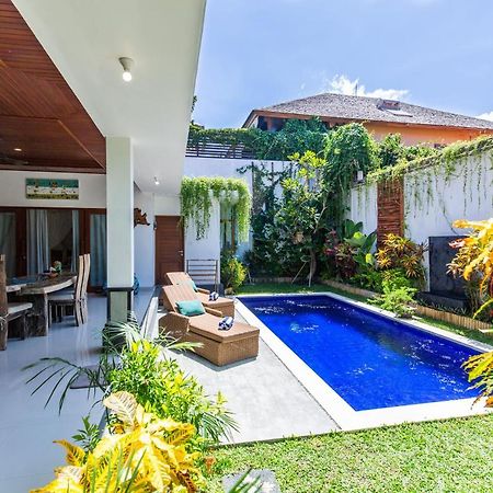 Masbro Art Villas Seminyak  Luaran gambar