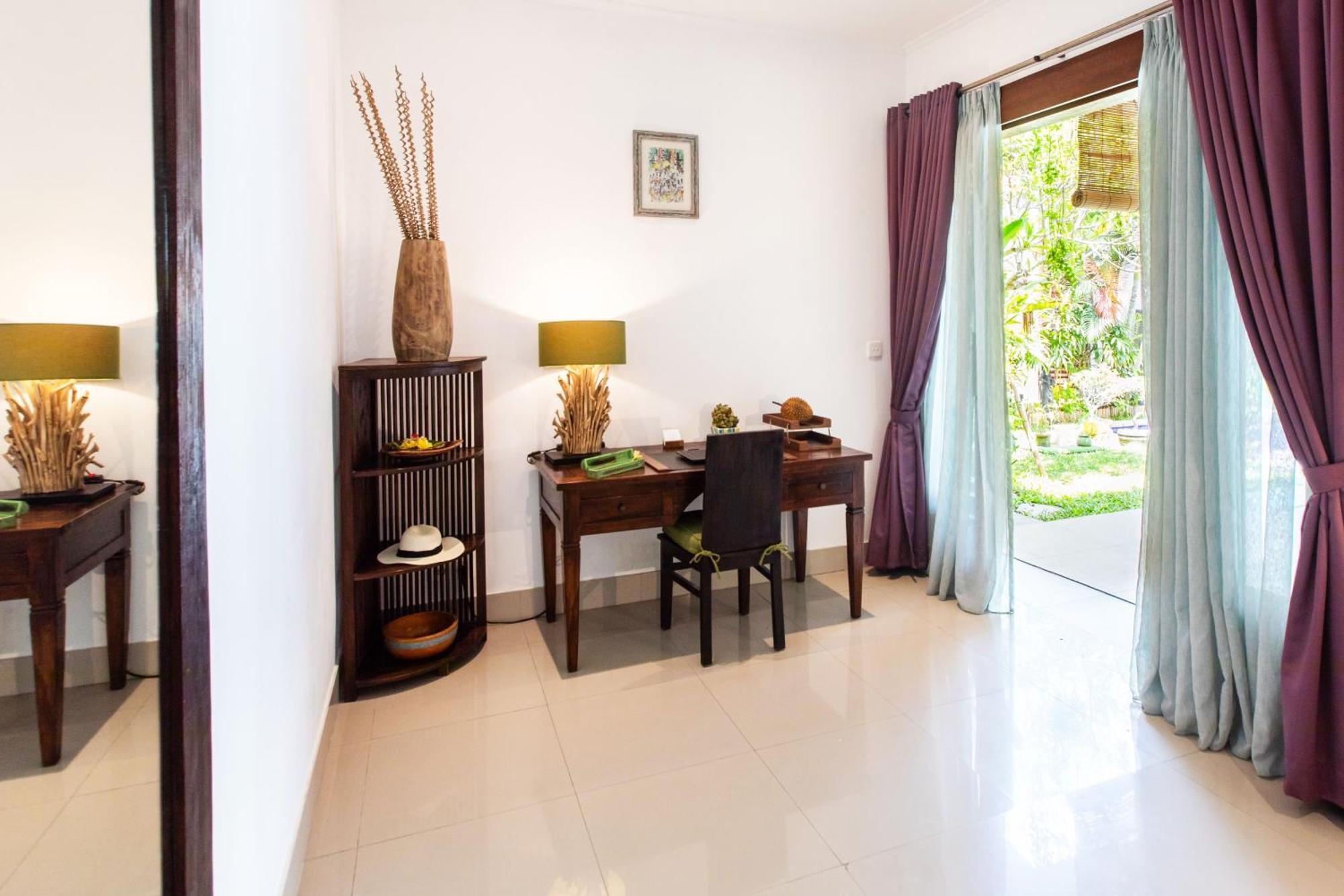 Masbro Art Villas Seminyak  Luaran gambar