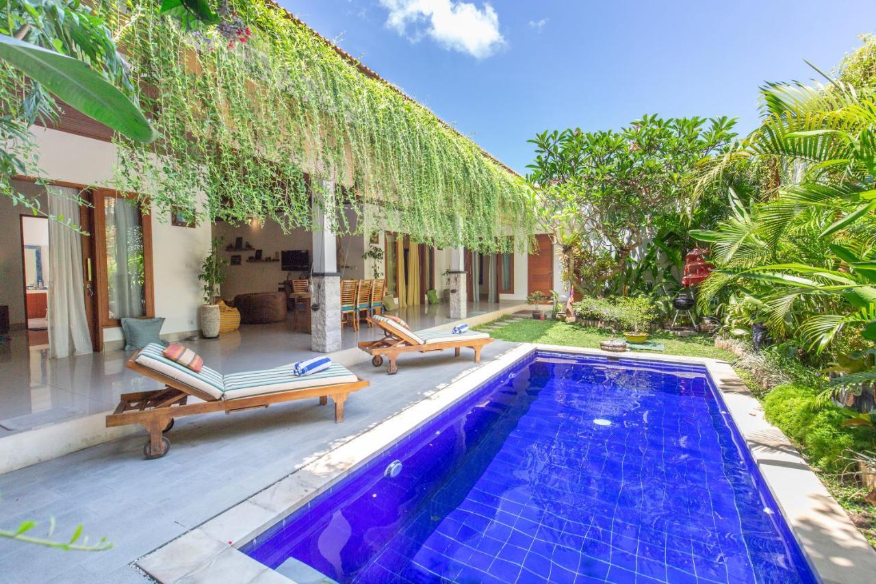 Masbro Art Villas Seminyak  Luaran gambar